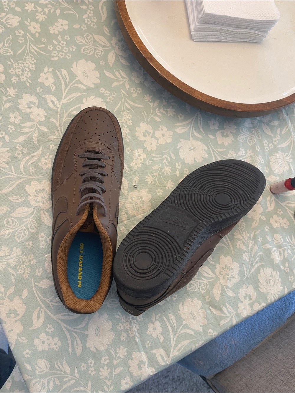 Nike Brown Low-Top worn  once! with Tan Lining - Picture 4 of 7